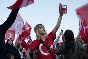 包含里程碑夜波士顿凯尔特人造点机会，法国杯窗口期刷纪录，球迷炸锅，更衣室氛围转暖的词条