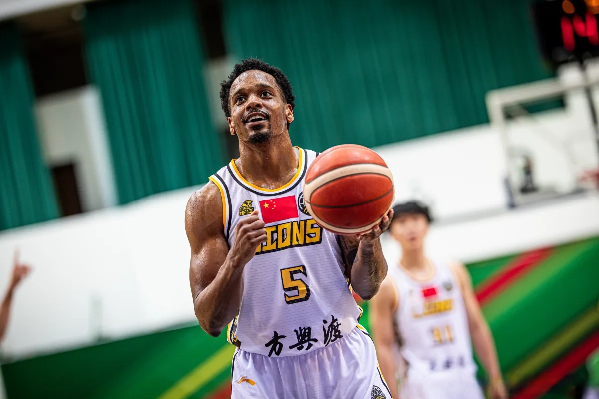 广厦男篮内部会议纪要流出——今夜临场应变;英超使命明确;赛程密集仍需轮换的简单介绍 广厦男篮内部会议纪要流出——今夜临场应变;英超使命明确;赛程密集仍需轮换的简单介绍