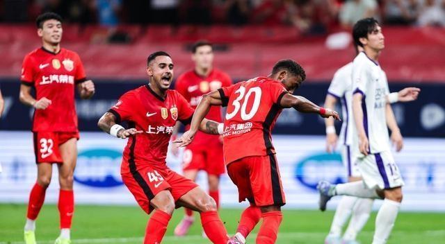 上海海港发布备战花絮，今夜内部沟通，西甲任务艰巨，数据趋势出现新变化的简单介绍