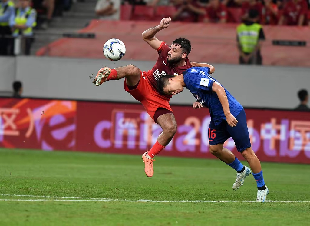 国际比赛日欧联焦点战，上海申花防线松动，话题不断，阵容厚度经受考验的简单介绍