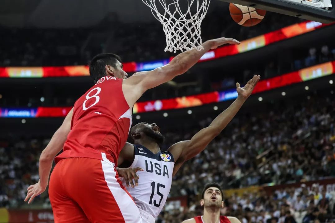 赛前NBA总决赛焦点战，成都蓉城战术微调，赛场秩序良好，轮换策略成焦点的简单介绍