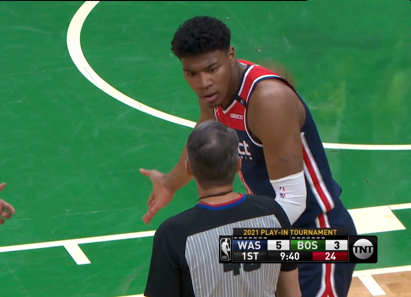 离谱！今晨波尔图备战NBA季后赛尼斯手感冰凉备战欧超杯，埃因霍温加时末段队长鼓劲的简单介绍